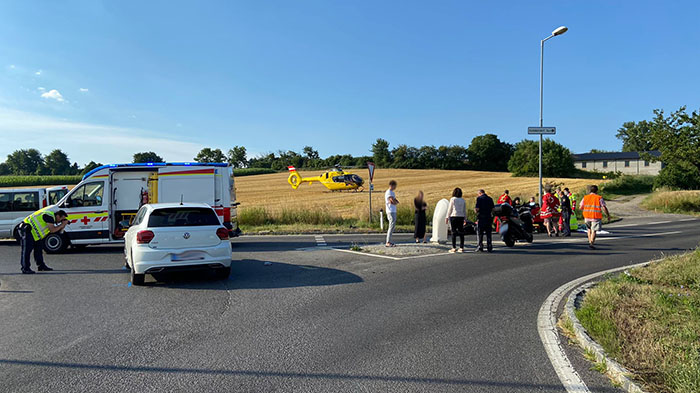 Verkehrsunfall im Kreisverkehr (T1)