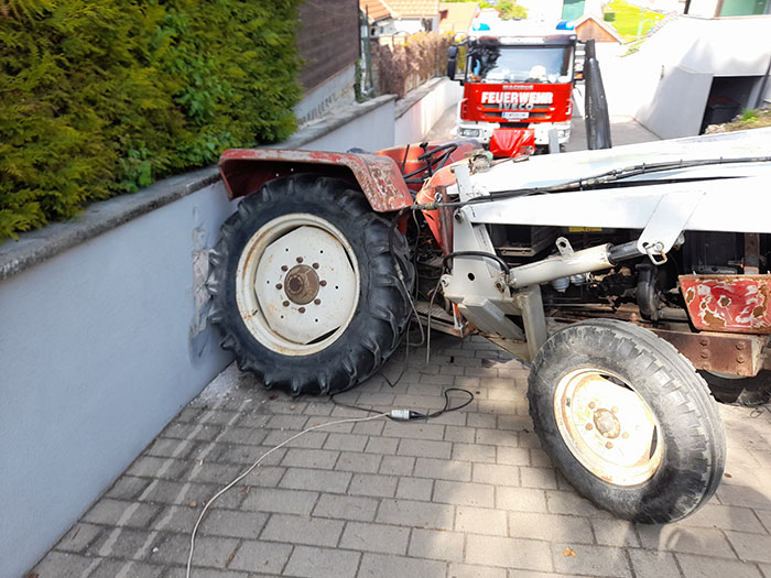 Traktorbergung – Technischer Einsatz (T1)